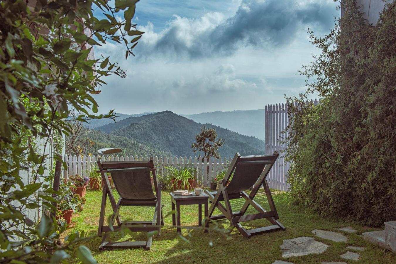 The Birdcage, Mukteshwar Hotel Exterior foto